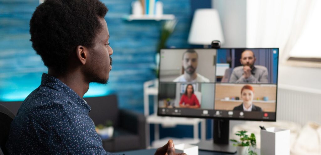 Assembleia virtual em condomínios: como funciona?