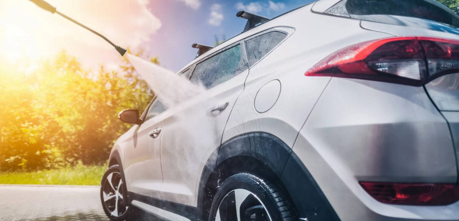 É permitido lavar carro no condomínio?