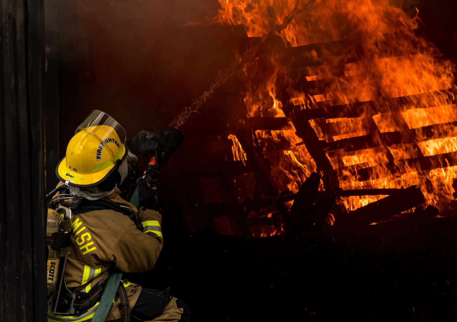 Mangueira de incêndio para condomínio