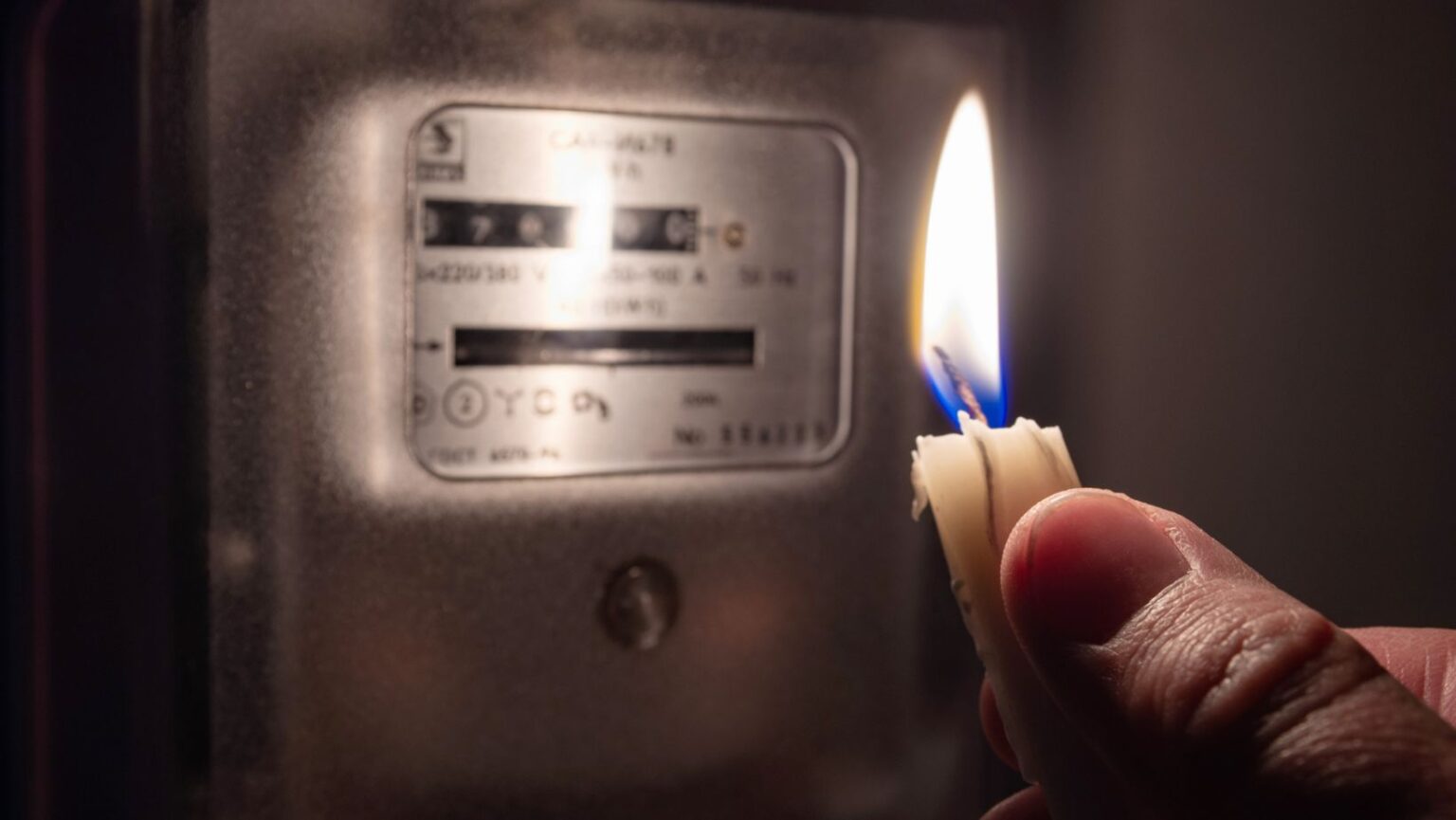Como proteger os aparelhos em épocas de apagões elétricos