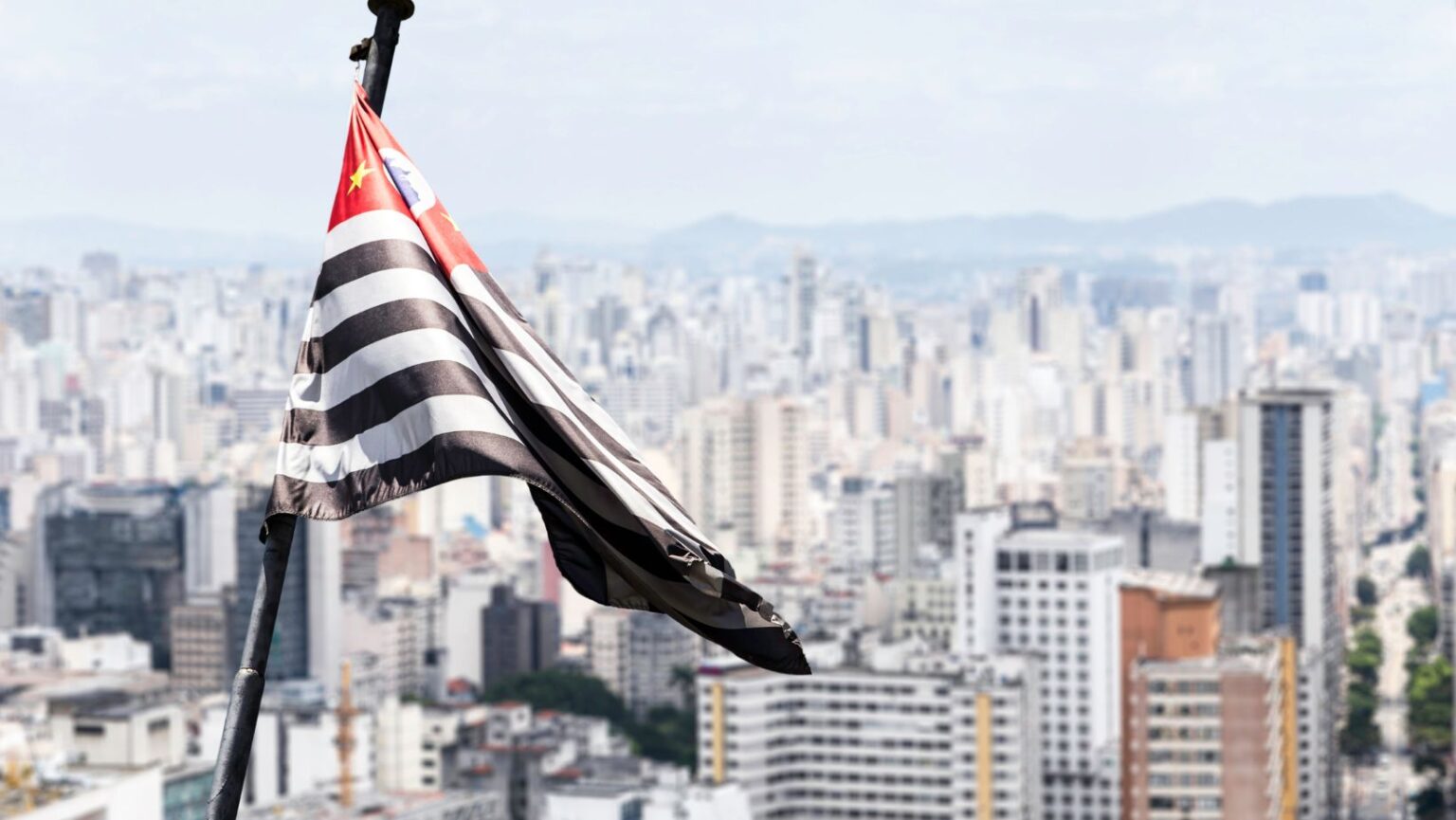 Faria Lima aglomera os prédios comerciais mais luxuosos de São Paulo