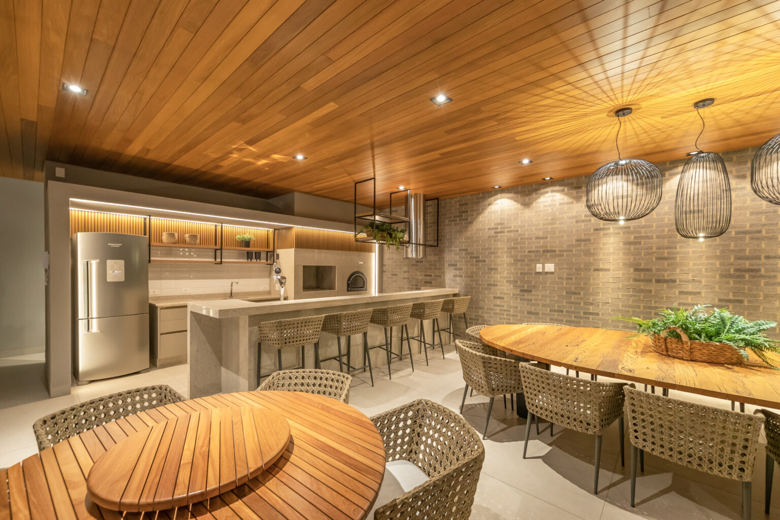 Saiba como a iluminação de interiores pode gerar conforto visual e sofisticação